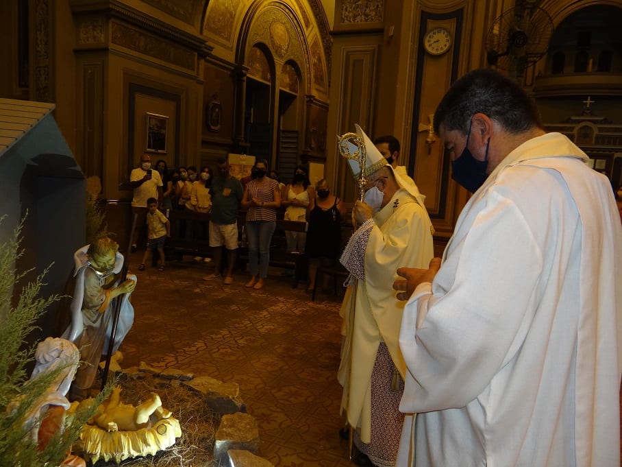 Dom Moacir na celebração da noite de Natal: 'Qual é a festa de Natal que  agrada a Deus?' – Arquidiocese de Ribeirão Preto